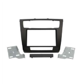 Connects2 CT23BM05 2-DIN kit BMW