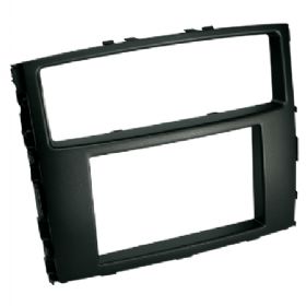 2-DIN radioramme Mitsubishi Pajero 2007-2014 antracit