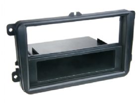 Radioramme 2-DIN vag diverse sort med rum