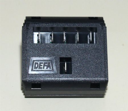 Ensretterboks for DEFA  aus